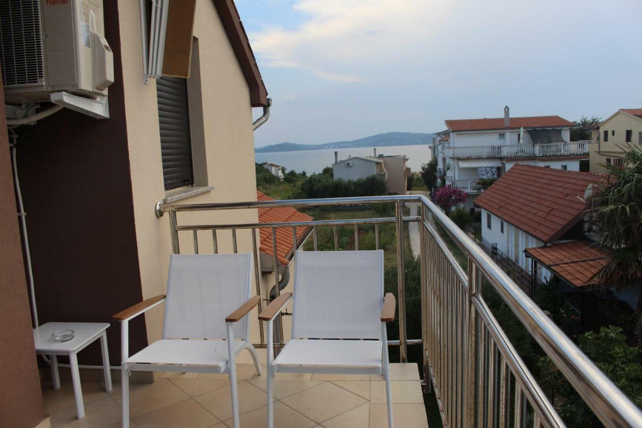 Apartments Helena Bibinje Exterior foto